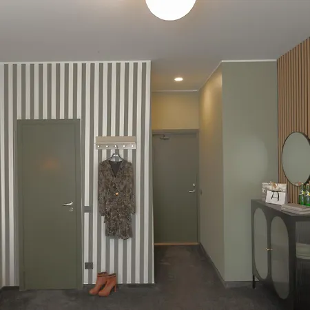 Happy & Aparthotel *