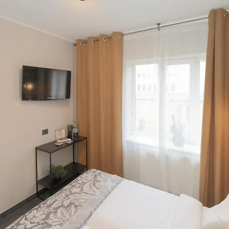 Happy & Aparthotel