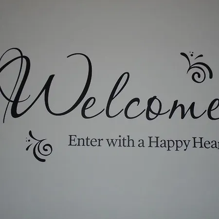 Happy 旅馆